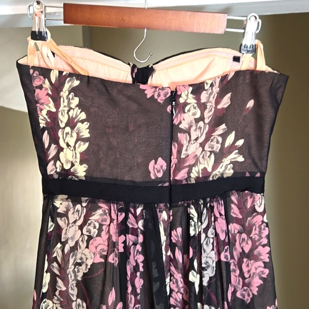 BCBGMAXAZRIA Amber Strapless Floral Print Sheer Contrast Gown | Size 2 - Picture 9 of 17